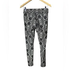 Reebok Compression Tight Fit Athletic Pants Tribal Snake Print